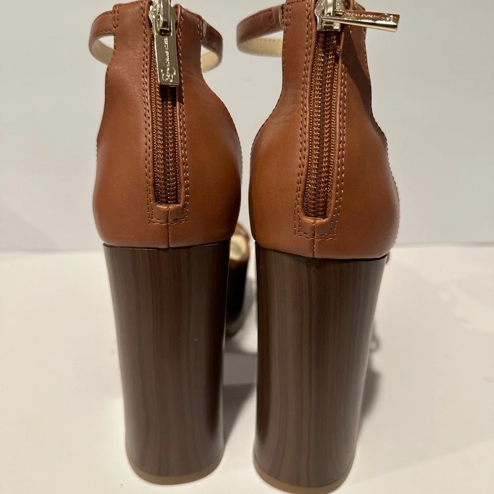 Jessica Simpson Platforms - Picture 7 of 9